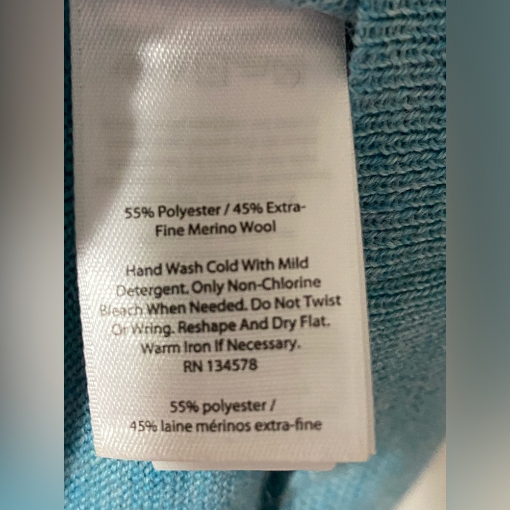 Vineyard vines Men’s Wool Blend V-neck Sweater - Picture 4 of 4